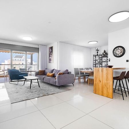 Ocean View Oasis With Balcony For Families Lägenhet Ashdod Exteriör bild