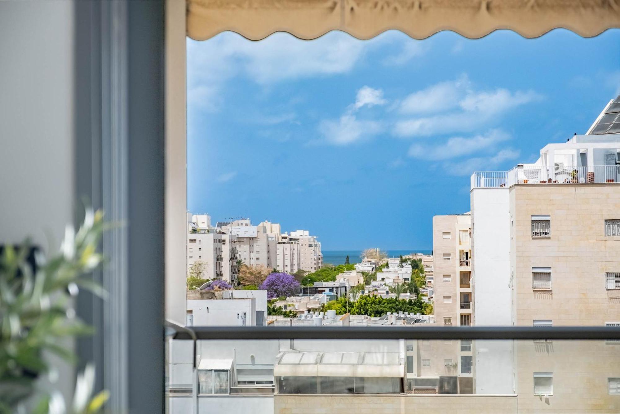 Ocean View Oasis With Balcony For Families Lägenhet Ashdod Exteriör bild