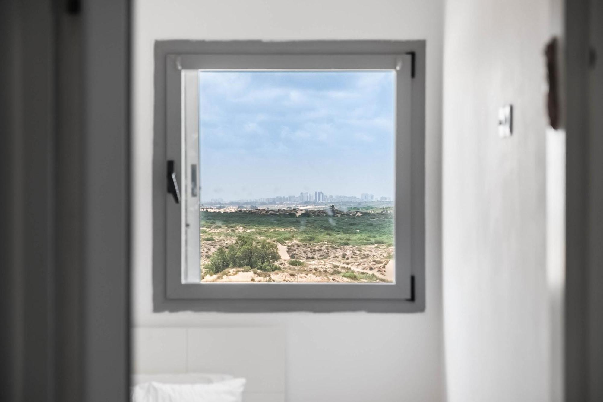Ocean View Oasis With Balcony For Families Lägenhet Ashdod Exteriör bild