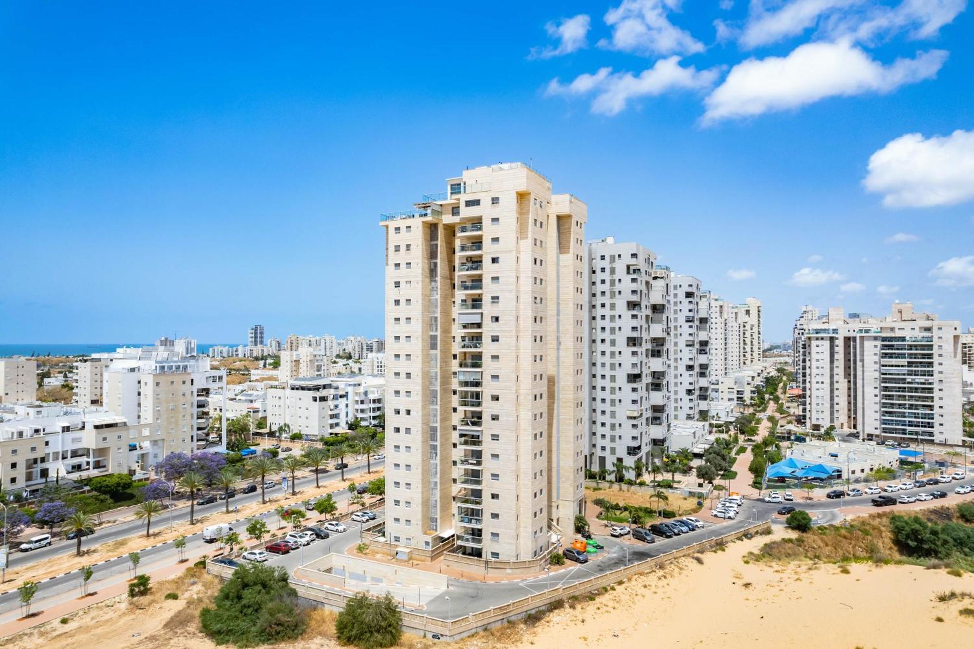 Ocean View Oasis With Balcony For Families Lägenhet Ashdod Exteriör bild